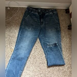 AE jeans/ joggers size 16